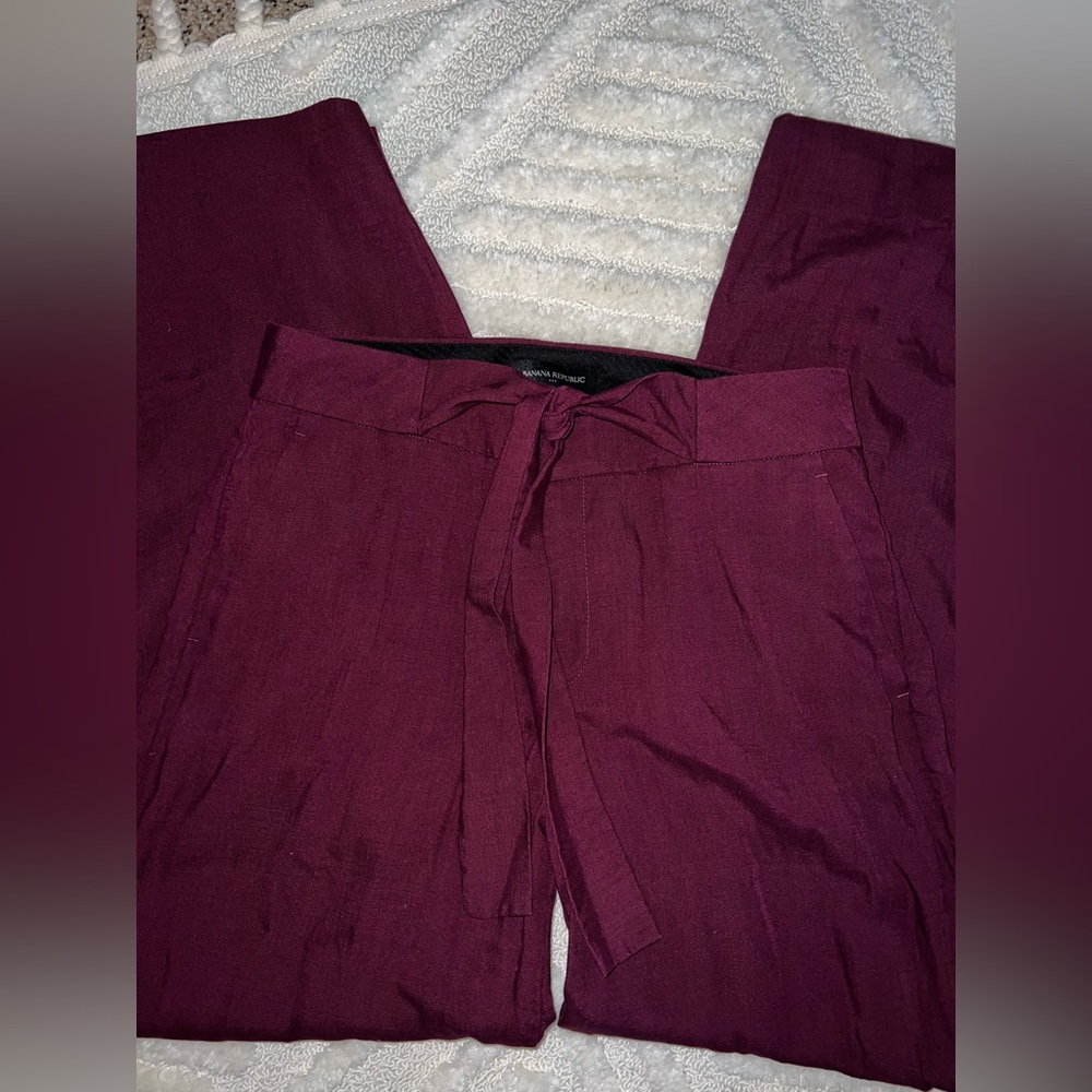 BANANA REPUBLIC: Maroon Pants - Size 10